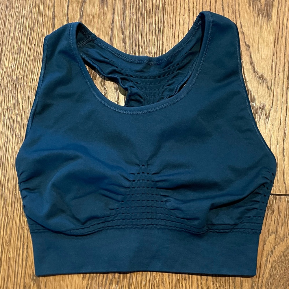 Sweaty Betty Sports Bra in Blue Green. Size S